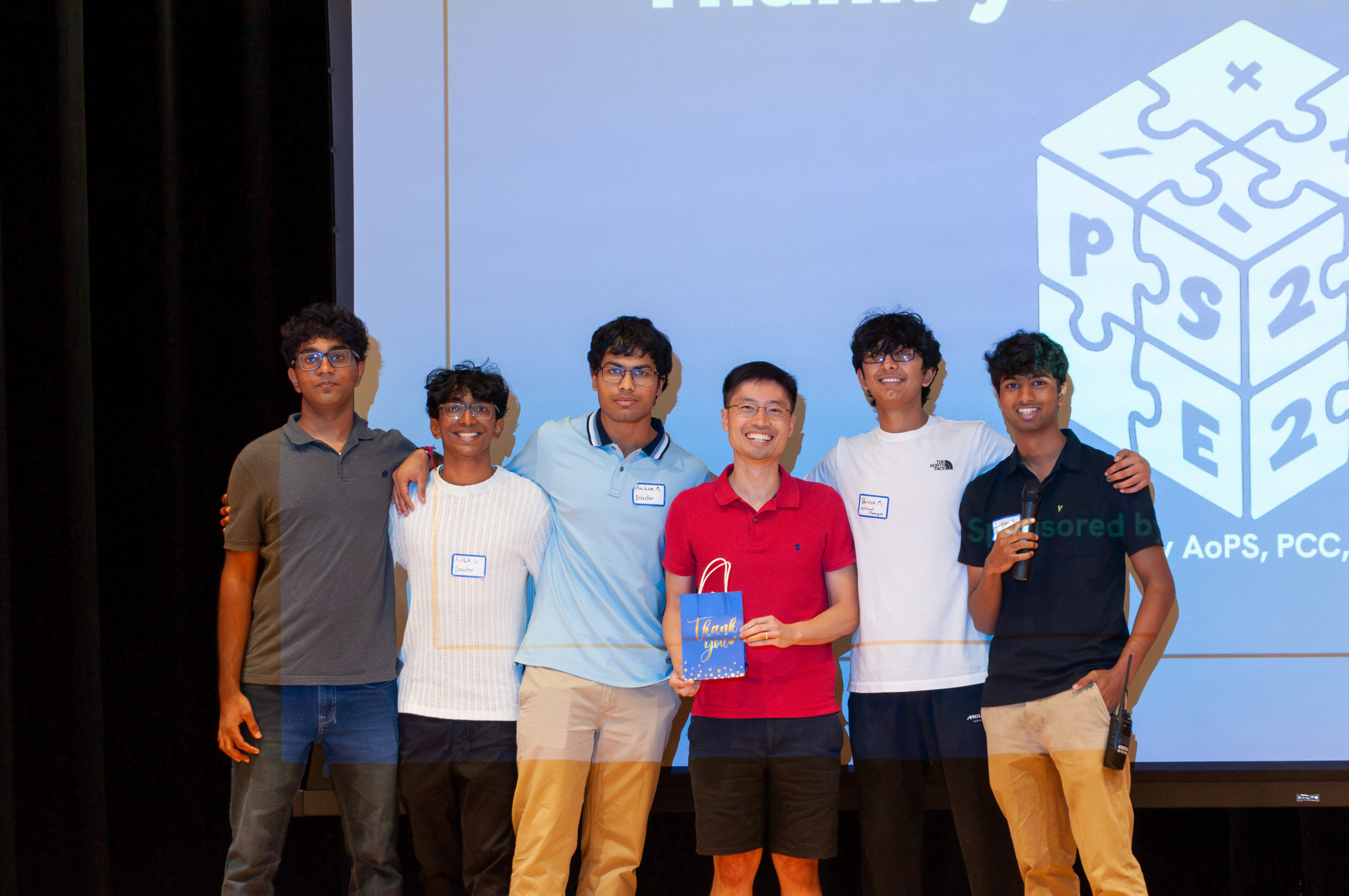 Po-Shen Loh chatting after the session